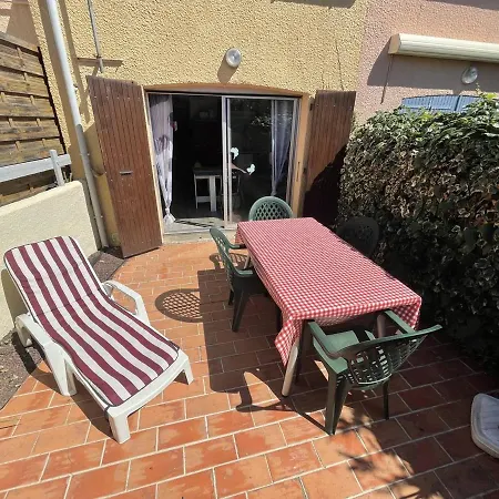 شقة Refait A Neuf Proche Richelieu, Terrasse, Piscine, Parking Et Clim Pour 5 Pers. - Fr-1-723-9